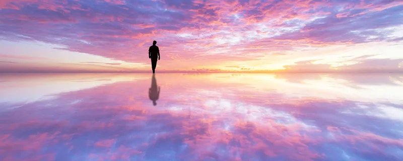 日出东方却落于西什么意思