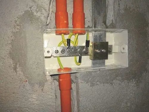 等电位端子箱怎么接线
