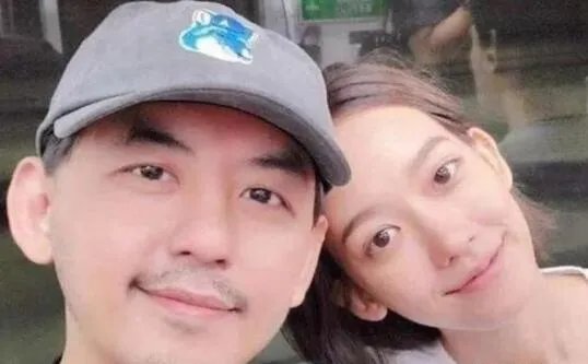 黄子佼孟耿如婚纱照 相差19岁的婚姻原来也这么幸福