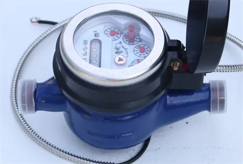 水表接头是几分的