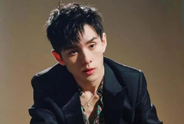 李佳琦店铺因虚假宣传被罚，虚假宣传有什么危害？