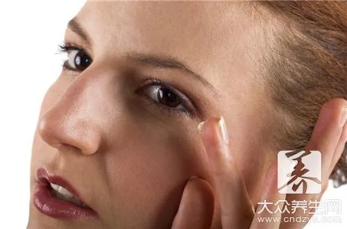  金霉素眼膏可以祛痘吗