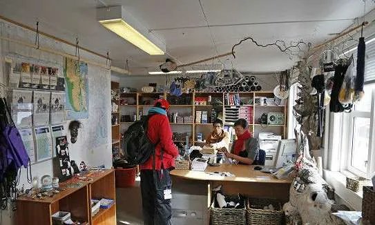 爱斯基摩人的生活方式是怎样的？爱斯基摩人现在还住雪屋吗