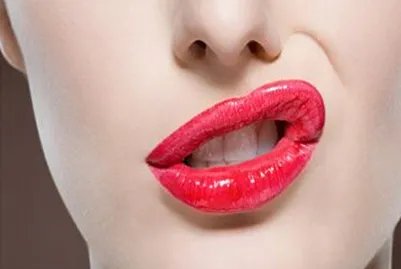 注射胶原蛋白丰唇价格是多少