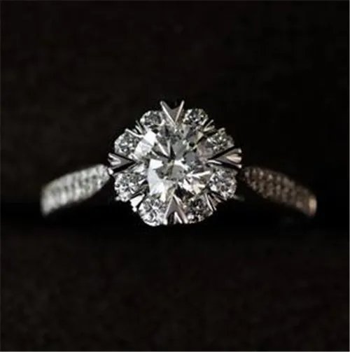 结婚钻戒定制有什么好处   四大要素说明定制钻戒的意义