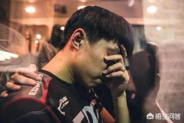 厂长微博发文暗示自己要退役，一番话让众多玩家流泪！网友：别退役啊。你怎么看？