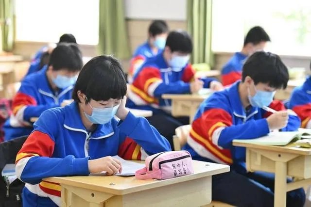 北京宣布小学开学时间了，河北仍不公布，为什么？