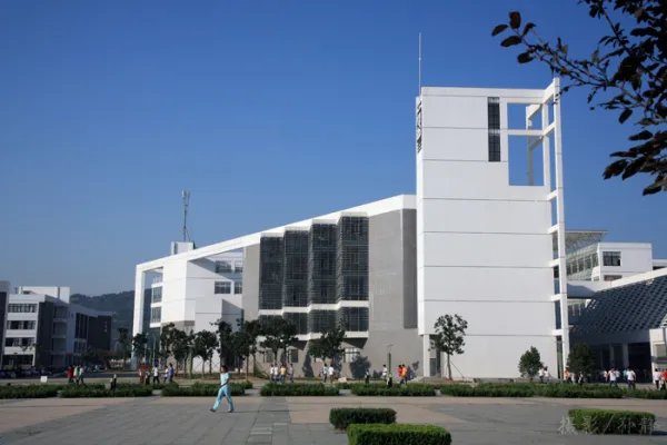 日照职业技术学院财政学院