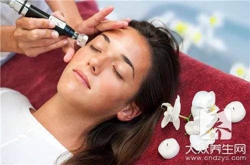 不用手术去除眼袋