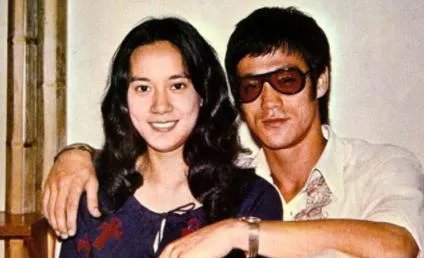 苗可秀永远不被遗忘的龙女郎:苗可秀为什么不结婚