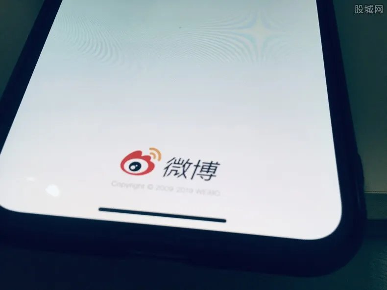 退休教师发表错误言论唐山师范回应 石文瑛说了什么话？