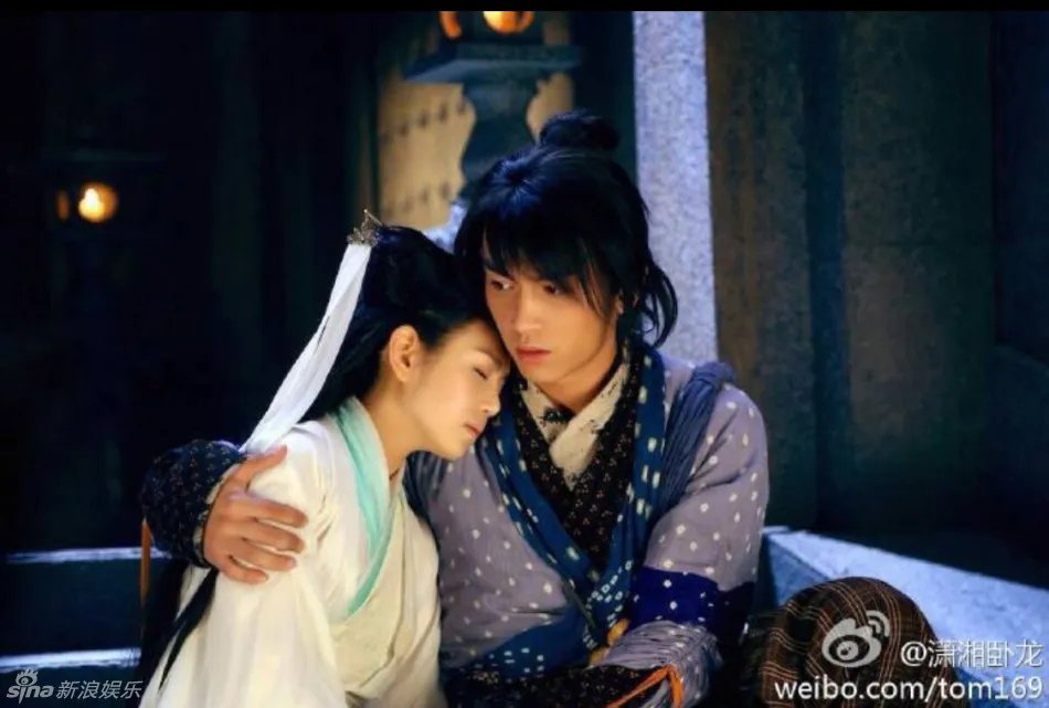 八一八：陈晓陈妍希恋情曝光 昔日合影满满的爱