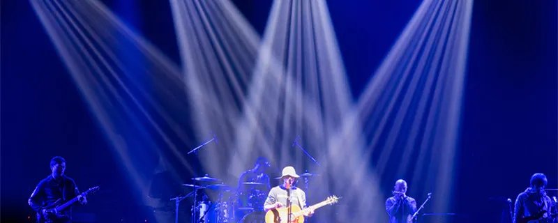 感谢所有深爱我的朋友是什么歌曲 感谢所有深爱我的朋友是什么歌曲歌词