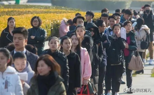 如何看待今年全国艺考报名数达117万人？