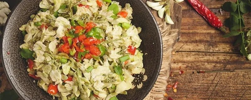 香椿炒鸡蛋的家常做法有毒吗 香椿炒鸡蛋的功效和禁忌