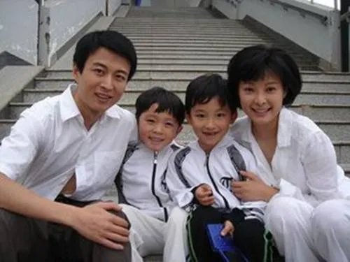 袁立为什么告赵岭跟他离婚 现在为什么没人找袁立拍戏了