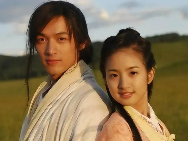 翁美龄、黄日华版的《射雕英雄传》是众多改编版中最经典的吗？哪些角色让你过目不忘？