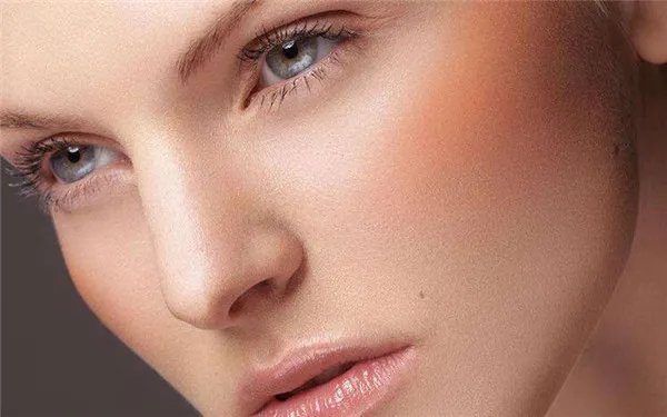 朝天鼻如何整形