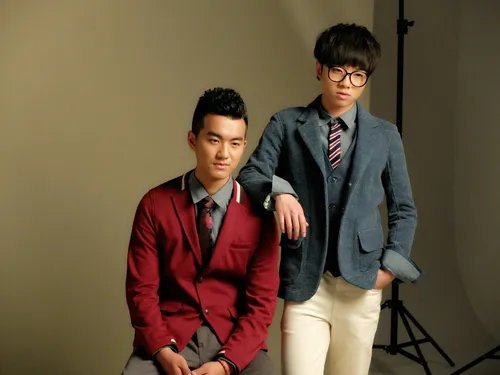 快男于湉亲华晨宇 华晨宇被索吻娇羞卖萌