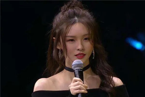 网络十大美女排名 冯提莫上榜第九已经被封杀