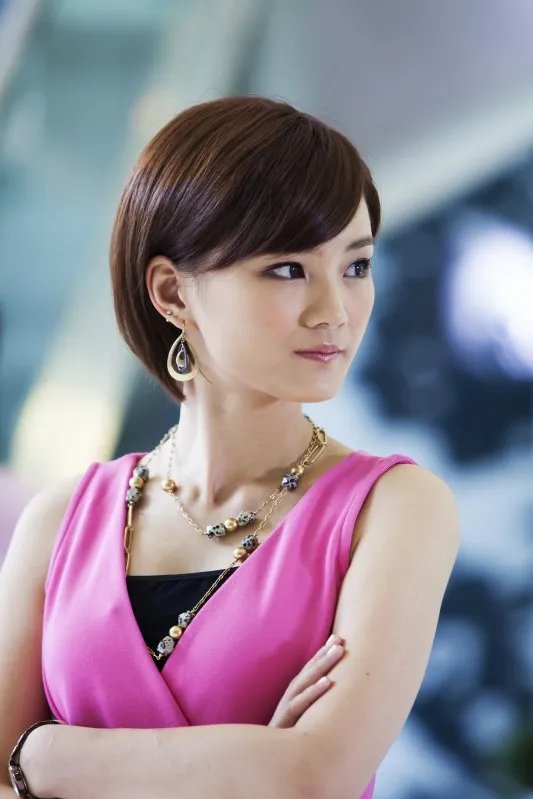 馨子整容了吗? 馨子整容前后对比照片