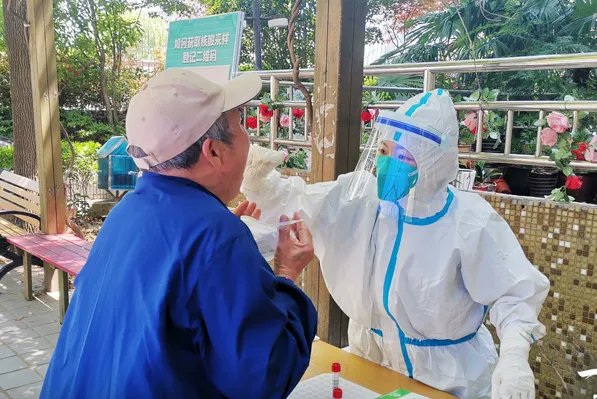 上海阳性感染者数量仍处高位，重复核酸是否很有必要？