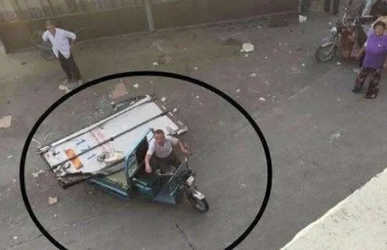 货主回应遇车祸7吨猪肉遭哄抢 事件始末详情及后续介绍