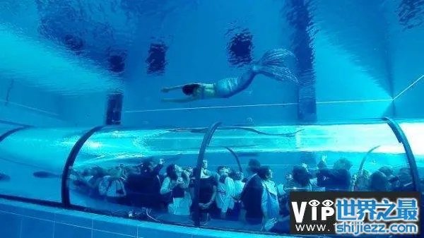 世界上最深的游泳池,深度可达40米