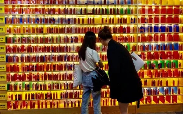 成都一家“脱单便利店”走红，三元就能“买”爱情，这家店卖的究竟是什么？