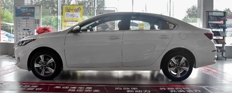 起亚k3有防撞钢梁吗