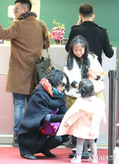 文章马伊俐几个孩子