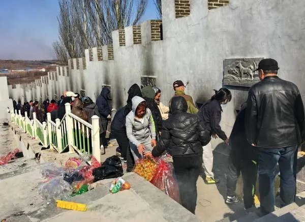 央媒评哈尔滨让清明节无纸可烧