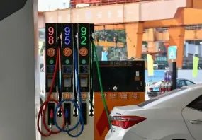 国际油价跌至俄乌冲突爆发前水平，能否影响国内油价走势？