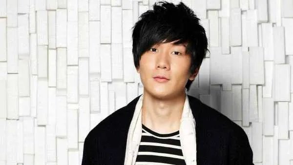 林俊杰身家上亿为什么还要努力唱歌?