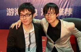 09前女友微博爆猛料：是男方劈腿 我没收过20万元