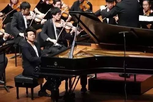 郎朗宣布妻子怀孕喜讯，你会对外公布这些事情吗？