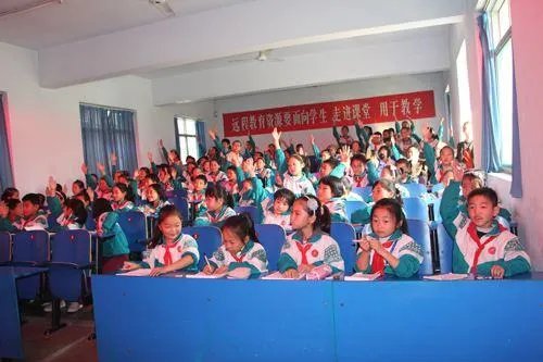 辽宁一小学疑多名学生食物中毒,为什么会发生这种事?