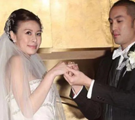 唐志中结婚照片大放送 再曝唐志中得子喜当爹