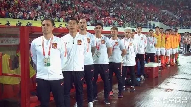 如果恒大亚冠小组出局,又中超联赛与榜首有八分之差,可能四大皆空吗?卡帅帅位还稳吗?