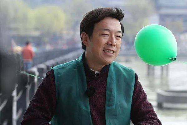 黄渤主演的哪部电影特别搞笑?