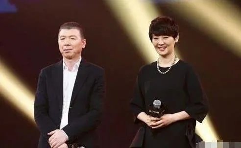 冯小刚的老婆都是谁 冯小刚老婆是演员吗