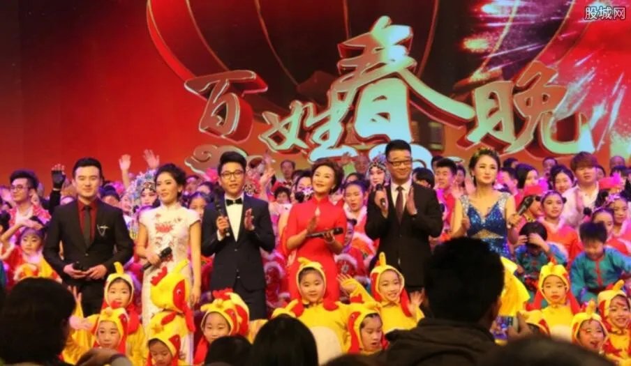 董卿曝春晚潜规则 揭秘董卿与赵忠祥的关系