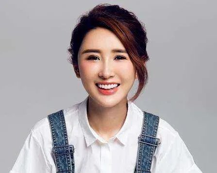 吕夏整容整残照片，吕夏为什么叫吕夏葳？