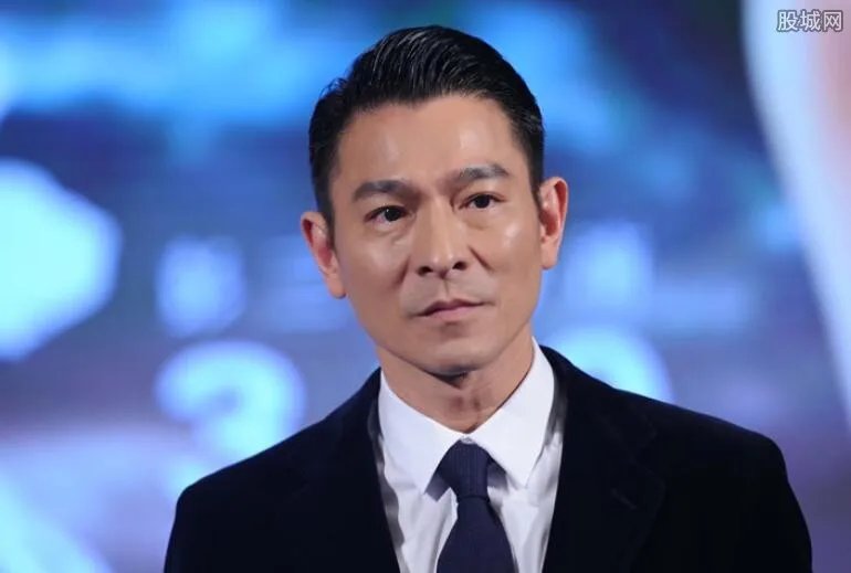 向华胜打刘德华耳光是怎么回事 向华胜是谁？