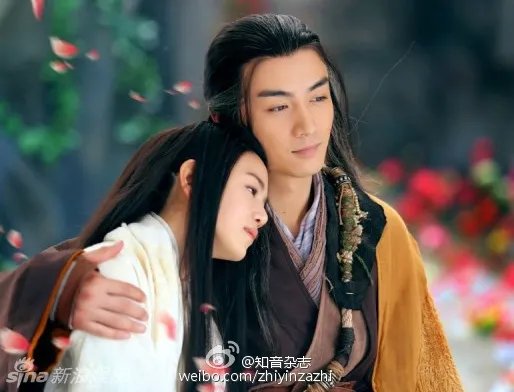 八一八：陈晓陈妍希恋情曝光 昔日合影满满的爱