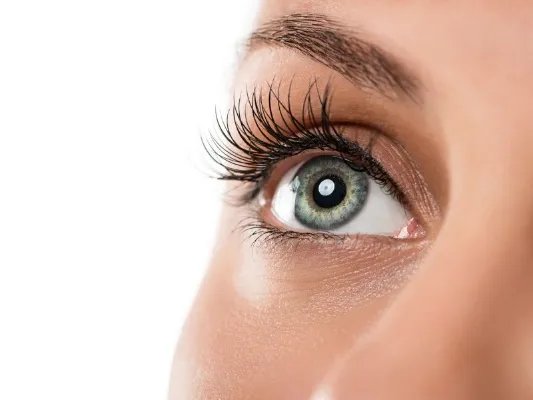 眼药水的分类及注意事项