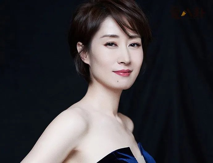 演员刘敏涛的丈夫是谁 有过不堪回首的婚史