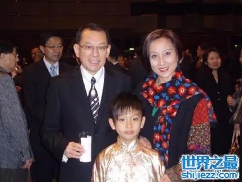 杨受成身价多少亿，超乎你的预料。 