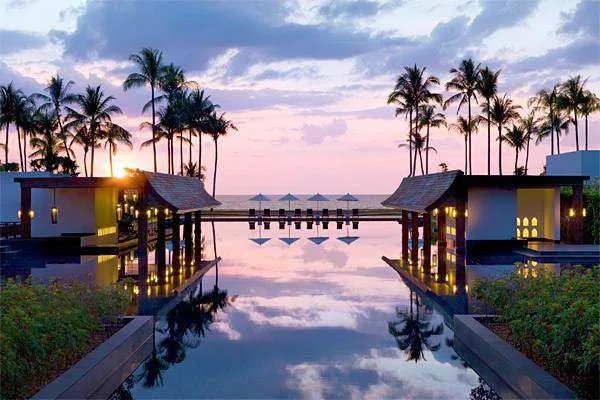 泰国普吉岛3000家酒店关闭，关闭的原因是什么？