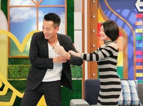 康熙来了小S大胆摸姐夫胸肌 汪小菲大喊够啦够啦